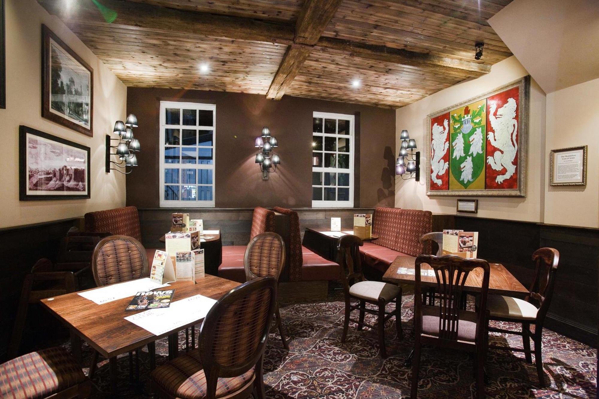 The Castle Hotel Wetherspoon Ruthin Exterior photo